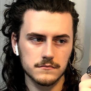 Meet your Posher, Sam